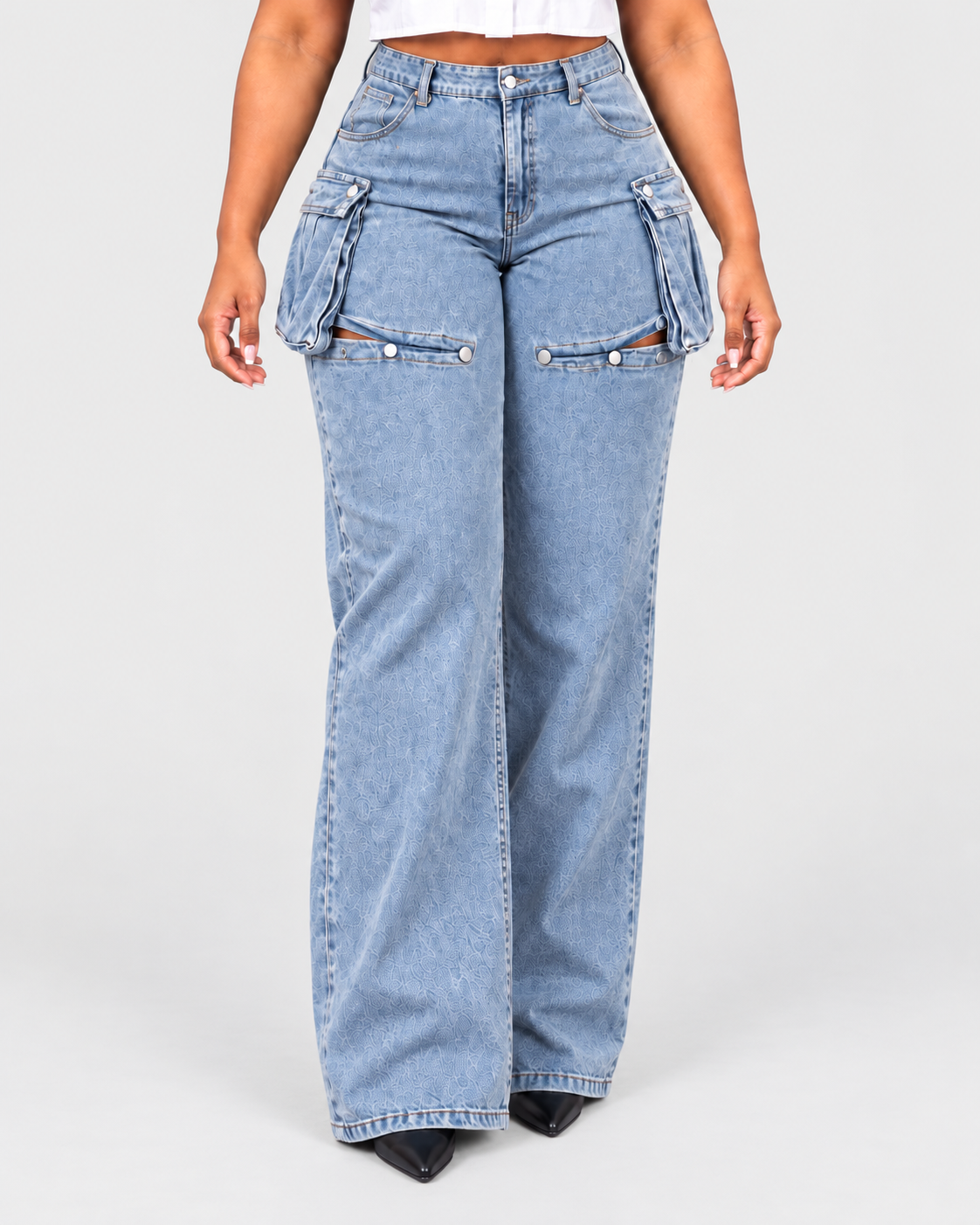 SHE’S SNAPPY DENIM JEANS — light gray studio product photo